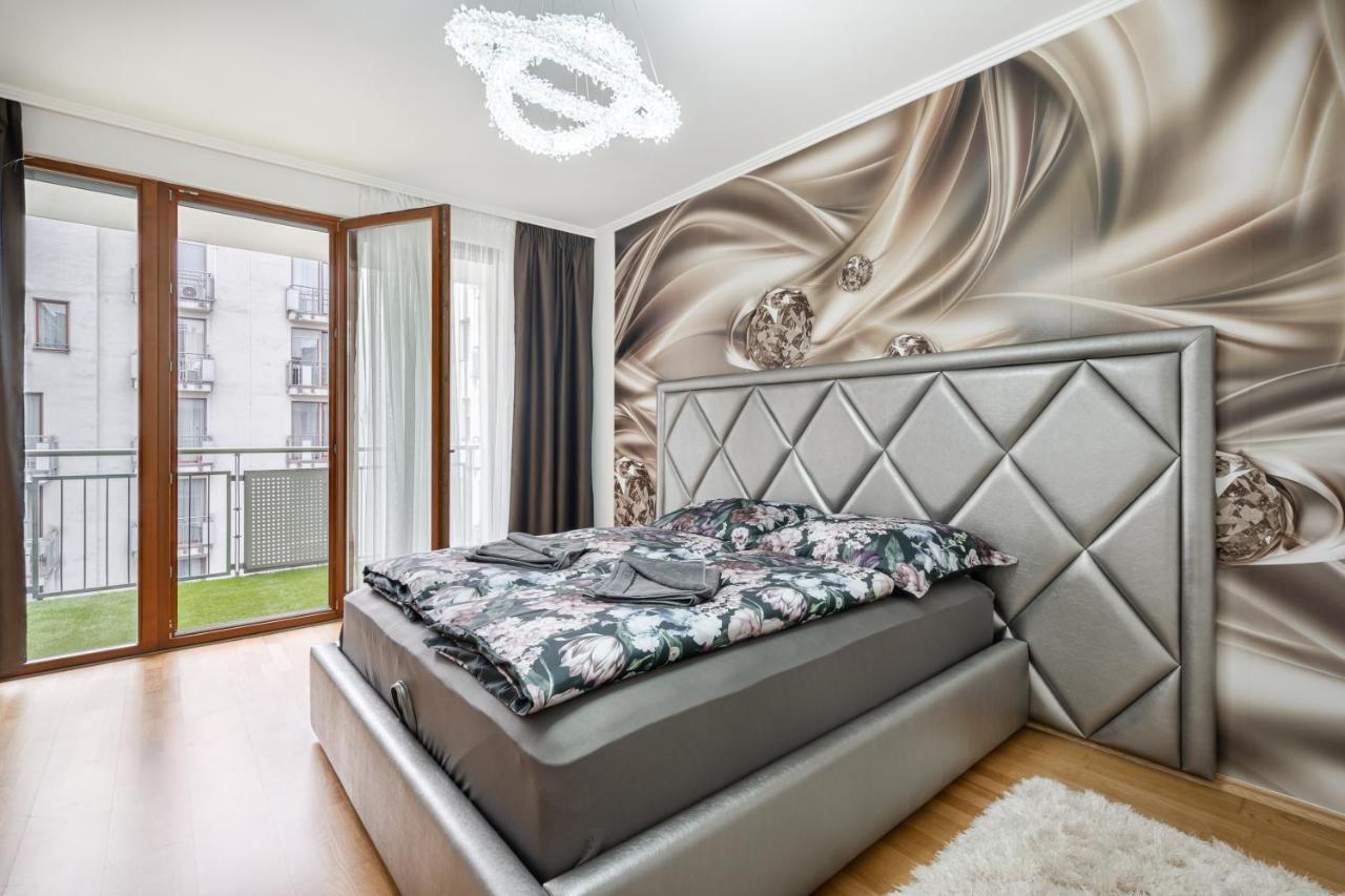 Penthouse Three Bedrooms, Three Balconies Apartment With Free Parking In Kiraly Street Budapeszt Zewnętrze zdjęcie