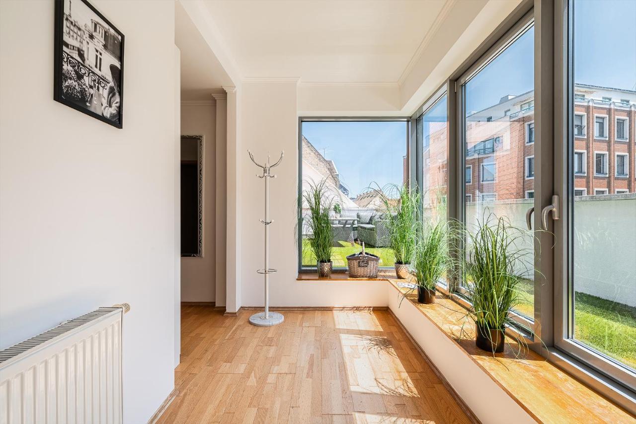 Penthouse Three Bedrooms, Three Balconies Apartment With Free Parking In Kiraly Street Budapeszt Zewnętrze zdjęcie