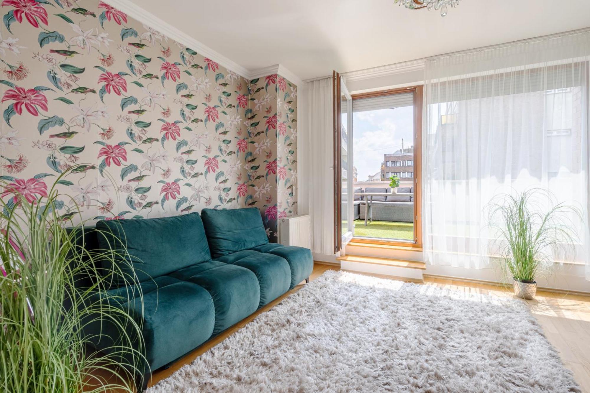 Penthouse Three Bedrooms, Three Balconies Apartment With Free Parking In Kiraly Street Budapeszt Zewnętrze zdjęcie